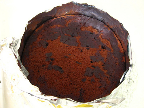 Bolo com ganache de chocolate